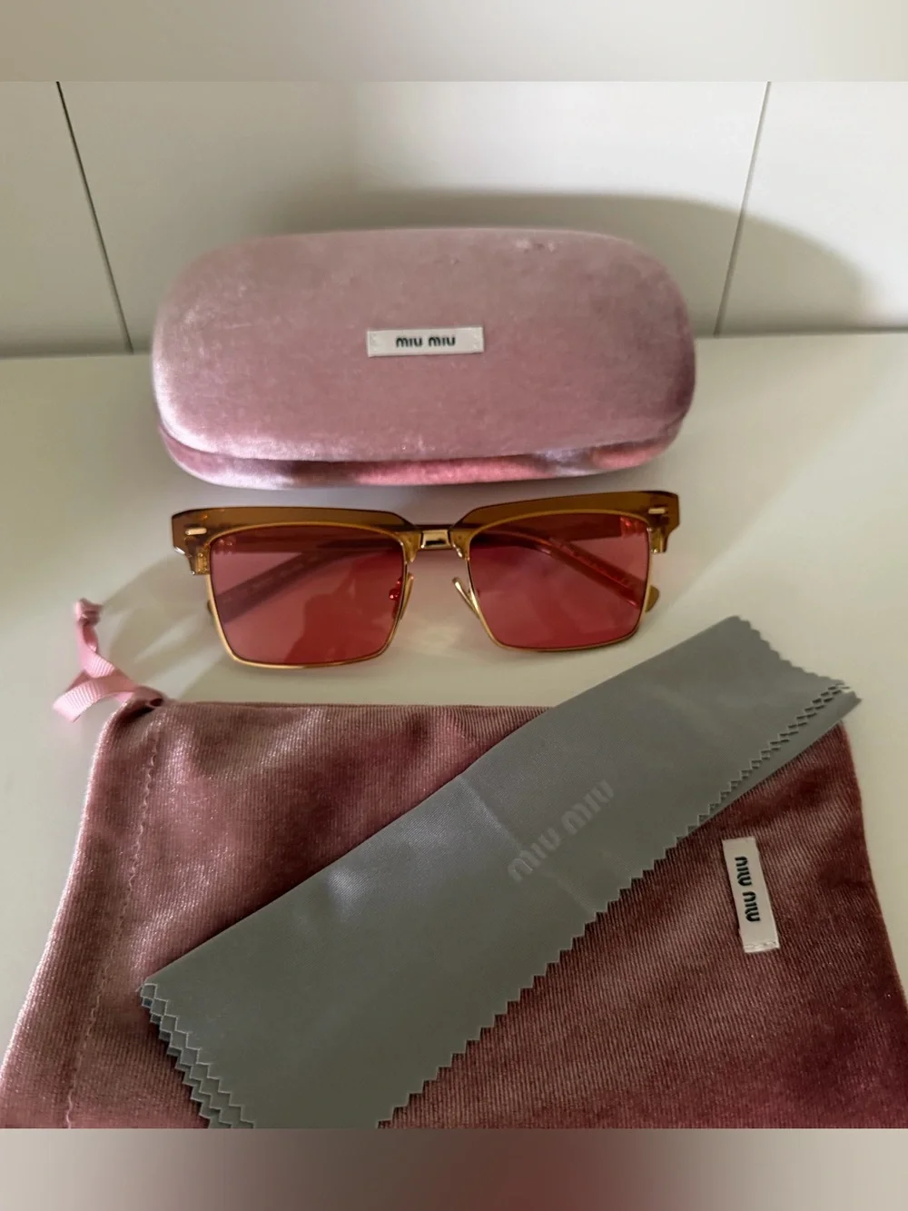 MIU MIU MU 10Zs SUMGLASSES PINK CARAMEL SQUARE